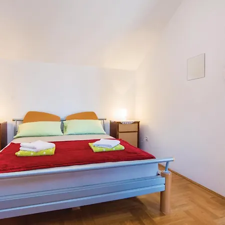Three-bedroom In Kruševo