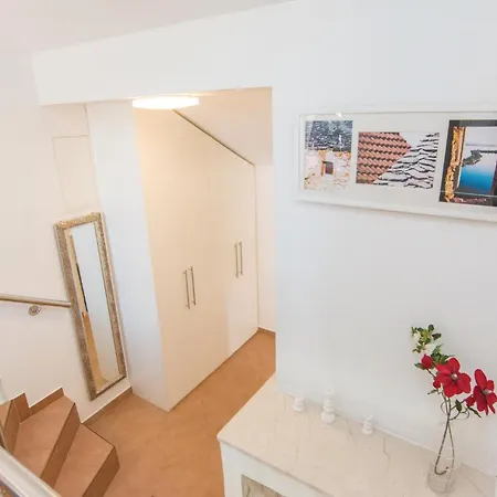 Σπίτι διακοπών Three-bedroom In Kruševo