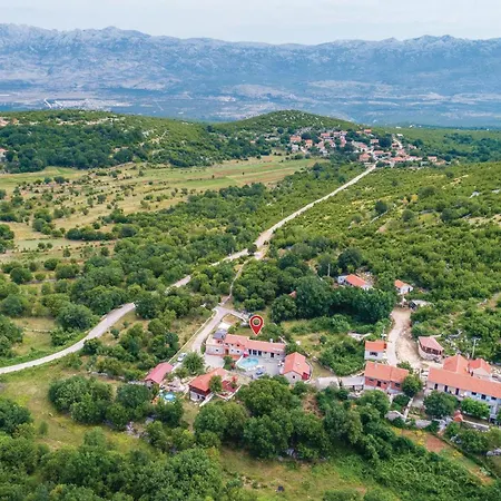 Three-bedroom In Σπίτι διακοπών Kruševo