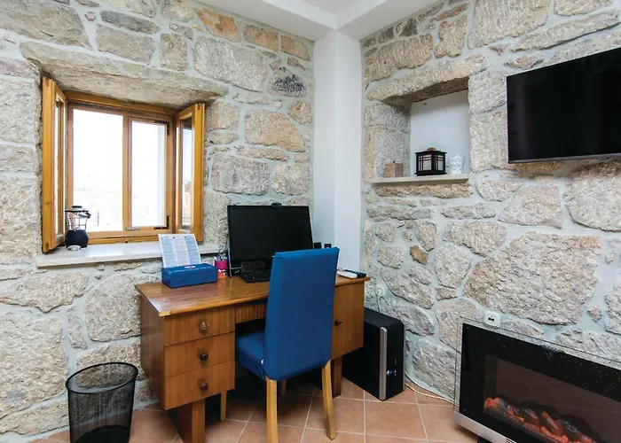 Three-bedroom In Feriehus Kruševo